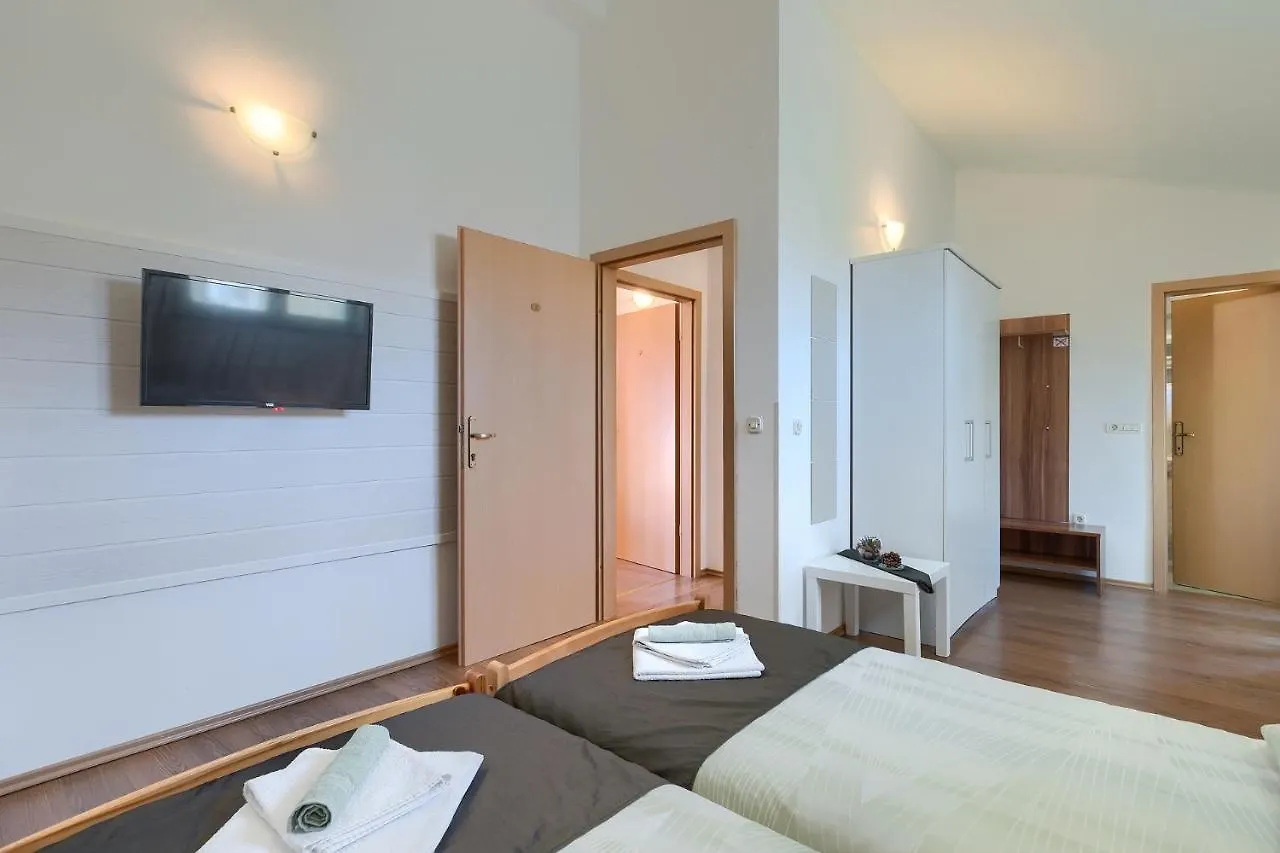 Guest House Mia Vinkuran